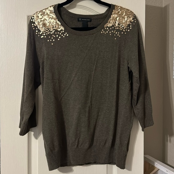 Green sweater three-quarter light sleeve with gold sequin detail never worn - Picture 1 of 1